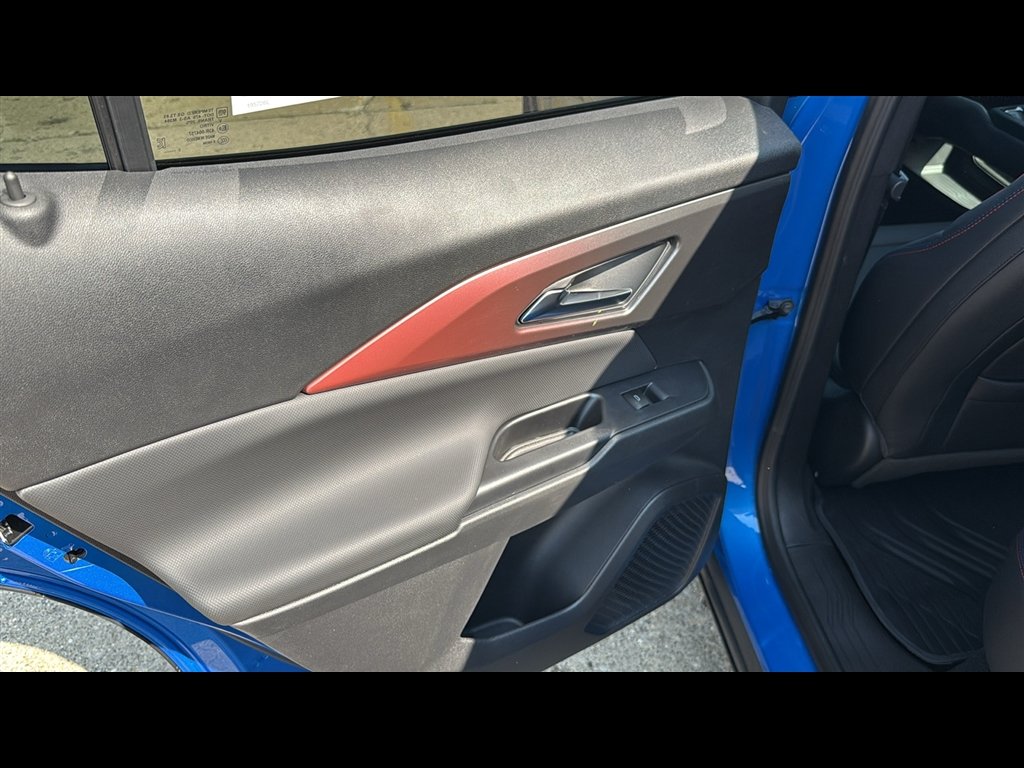 2025 Chevrolet Equinox EV RS - Photo 21