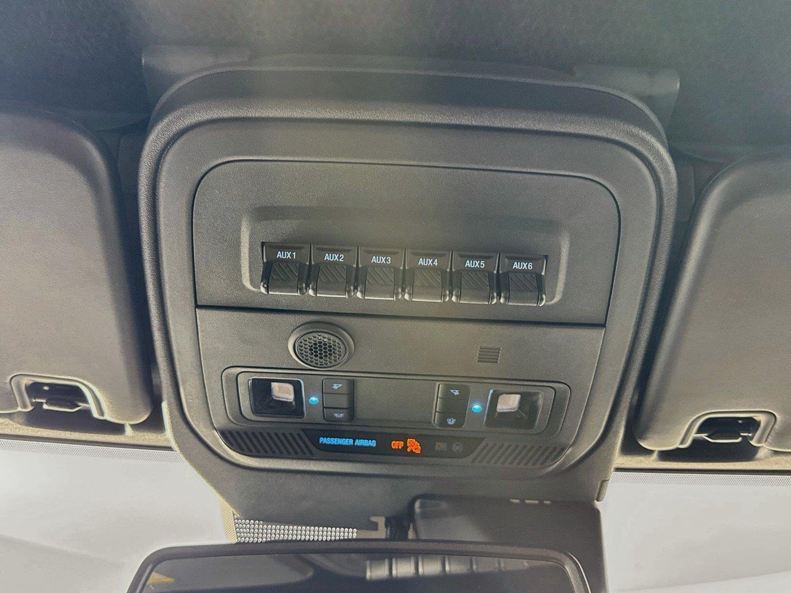 Used 2023 Azure Gray Metallic Tri-Coat Ford Wildtrak image 21
