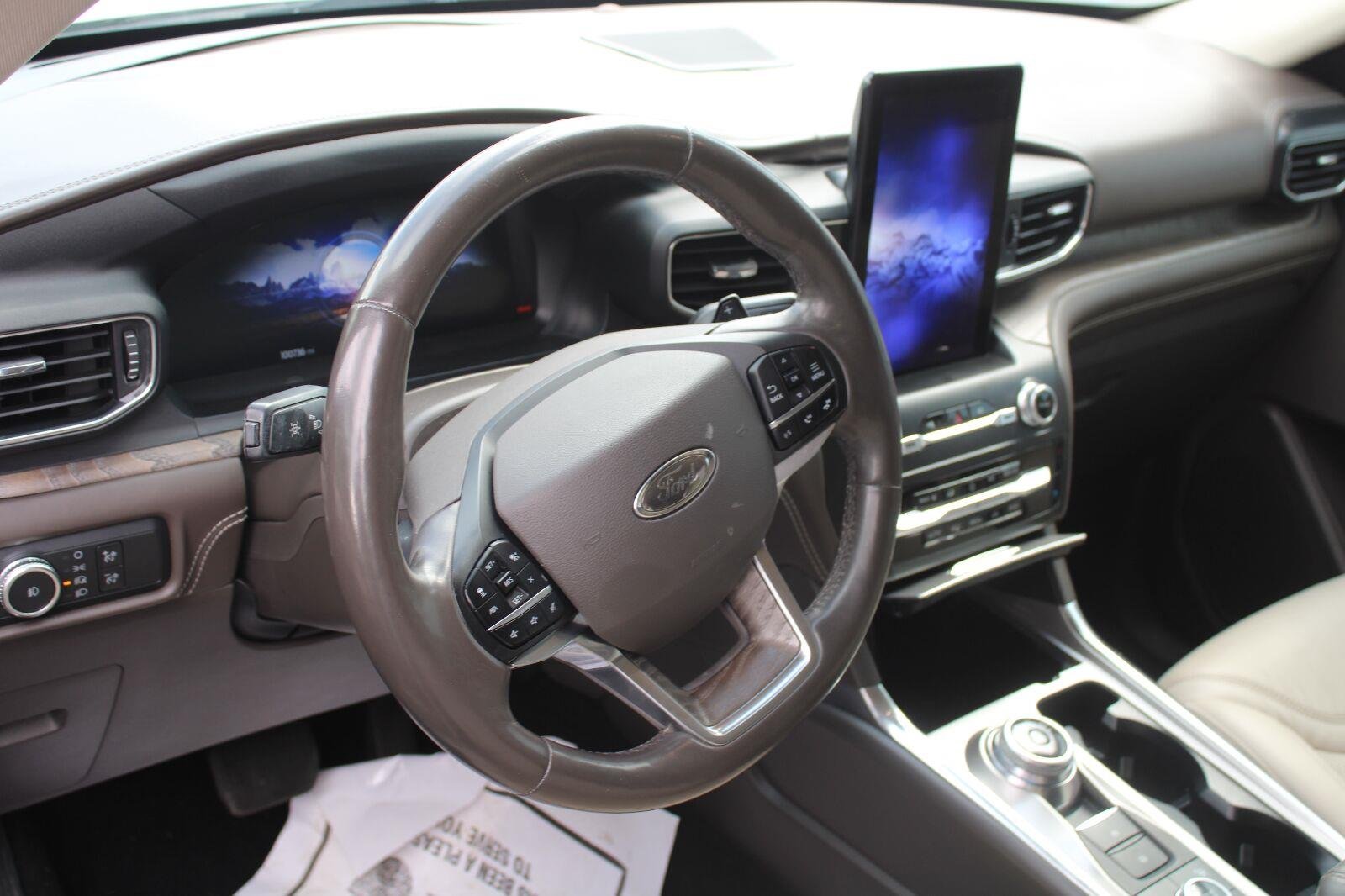 Used 2020 Star White Metallic Tri-Coat Ford Platinum image 9