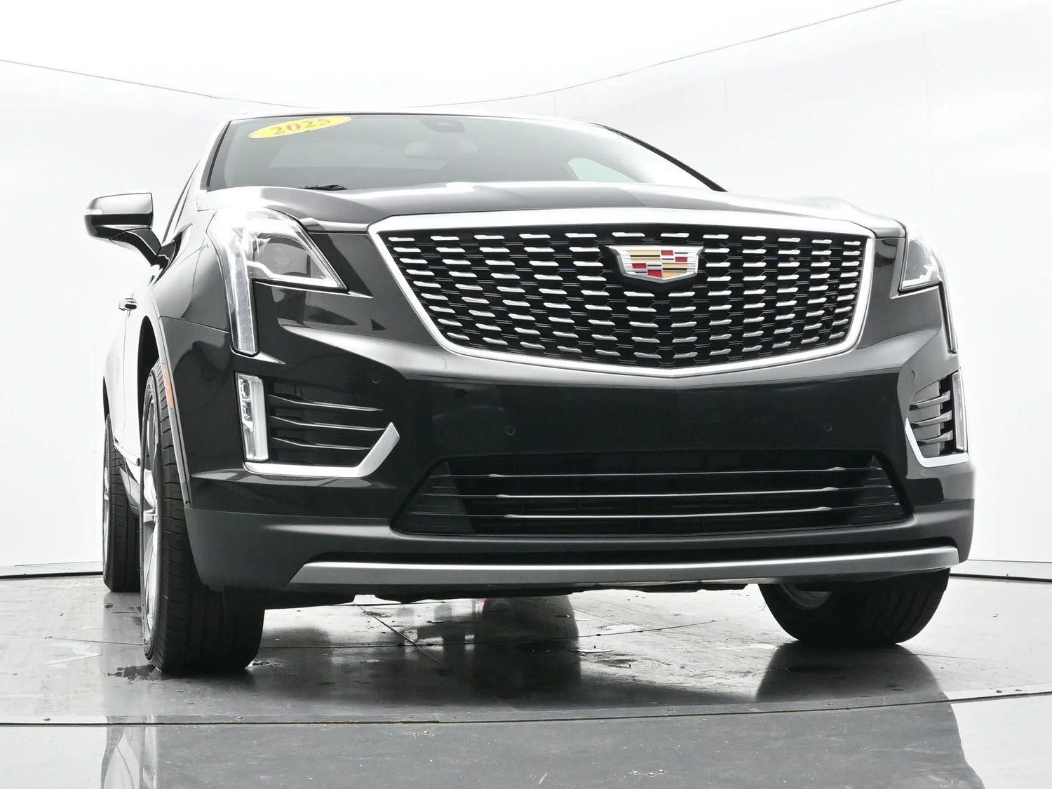 Used 2025 Stellar Black Metallic Cadillac Premium Luxury image 45