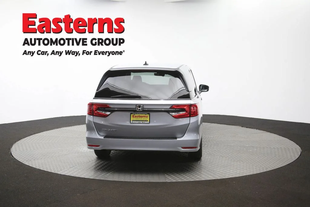 Used 2023 Silver Honda EX-L image 36