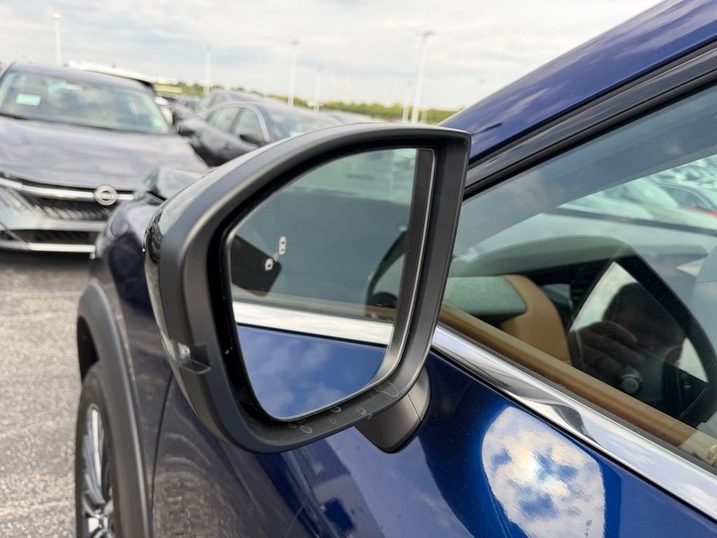 New 2026 Deep Ocean Blue Pearl Nissan Platinum image 9