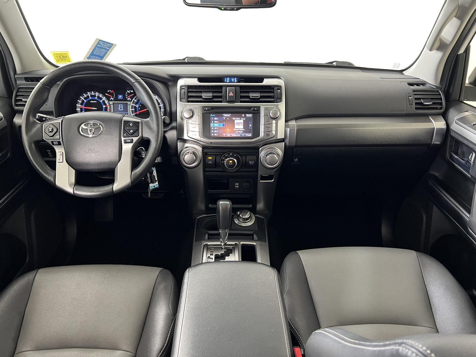 Used 2017 Super White Toyota SR5 Premium image 26
