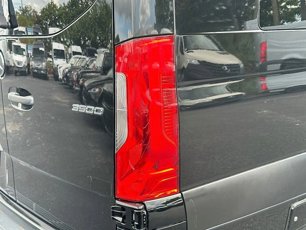 Used 2019 Black Mercedes-Benz Cargo 170 WB EXT image 34
