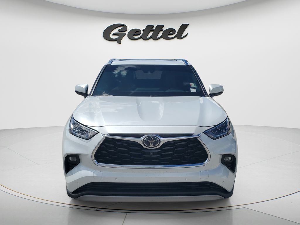 Used 2022 Beige Toyota Platinum image 2