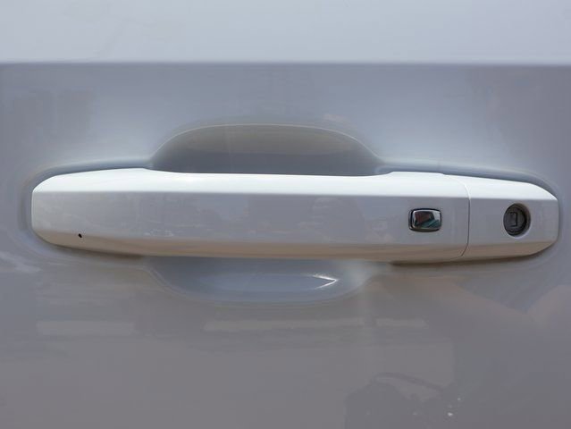 Certified Used 2025 Summit White GMC AT4 image 19