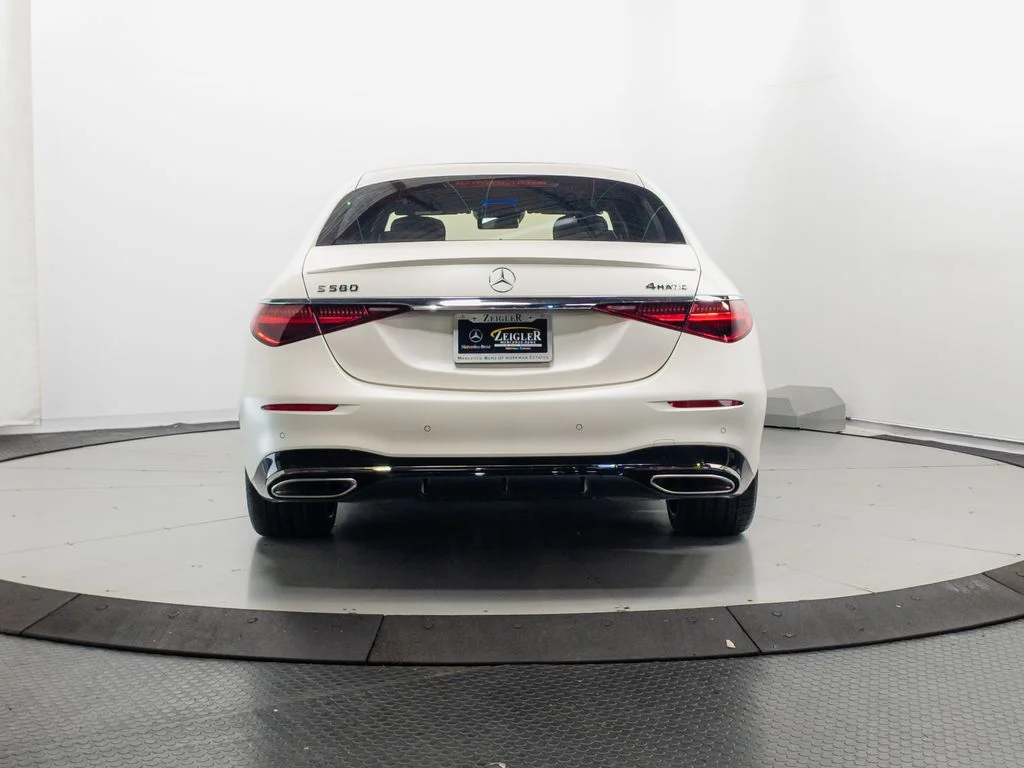Used 2023 MANUFAKTUR Cashmere White Magno Mercedes-Benz S 580 image 32