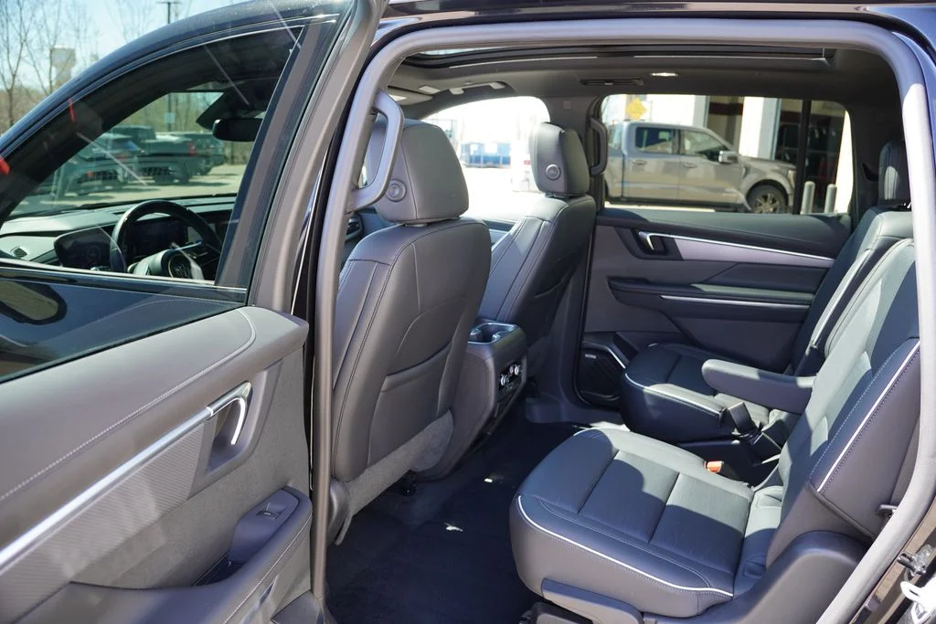 2025 Buick Enclave Sport Touring - Photo 16
