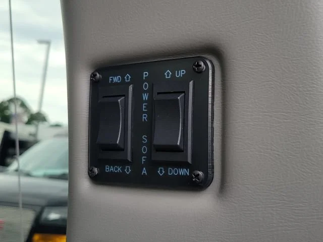 Used 2025 Special Exterior Color GMC Work Van image 35