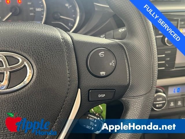 Used 2014 Classic Silver Metallic Toyota LE image 17