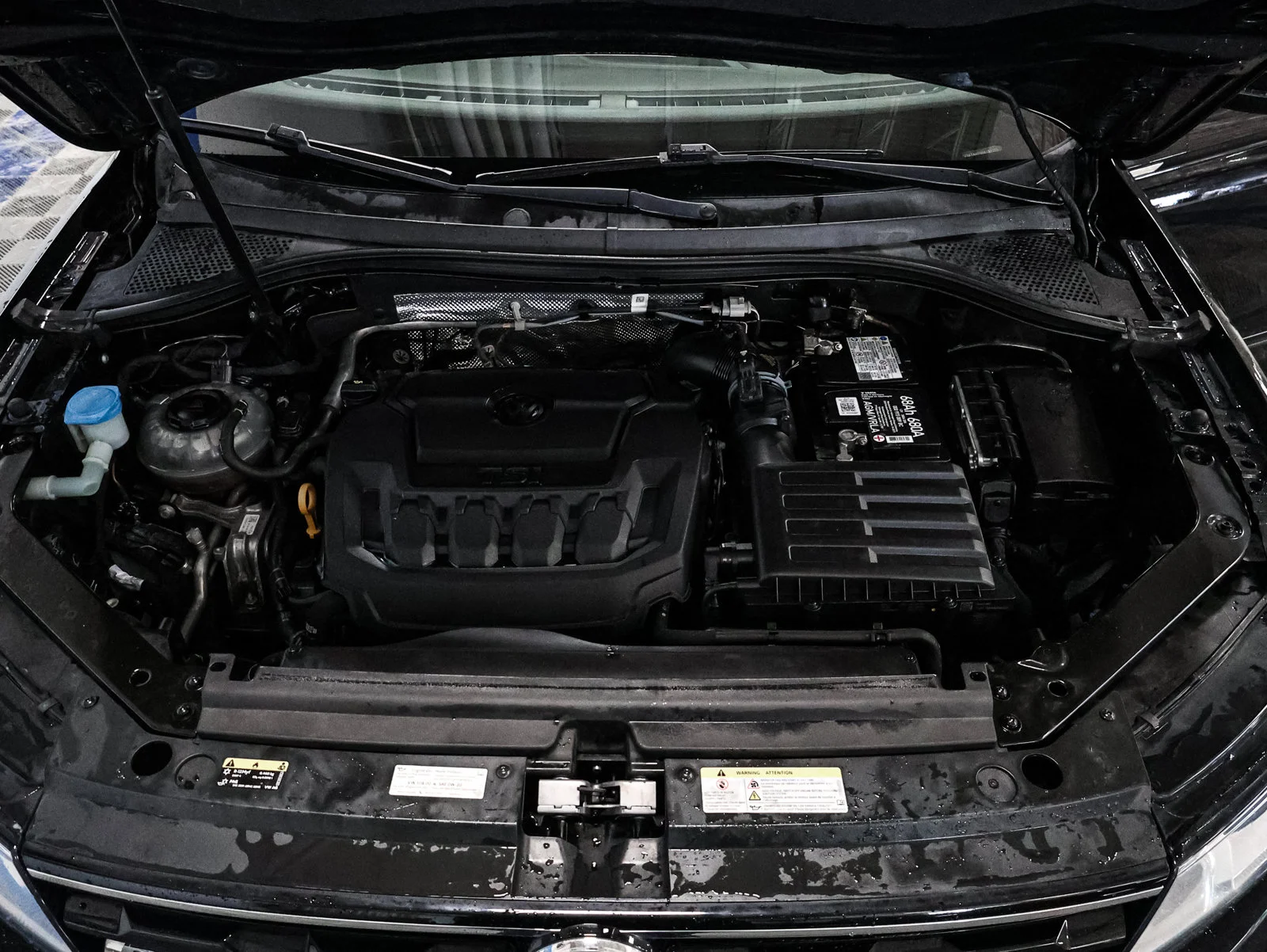 2021 Volkswagen Tiguan SE R-LINE BLACK - Photo 16