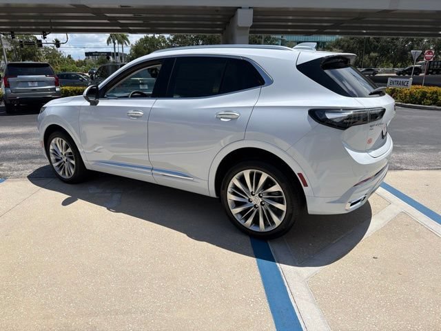 New 2026 Iridescent White Tricoat Buick Avenir image 5