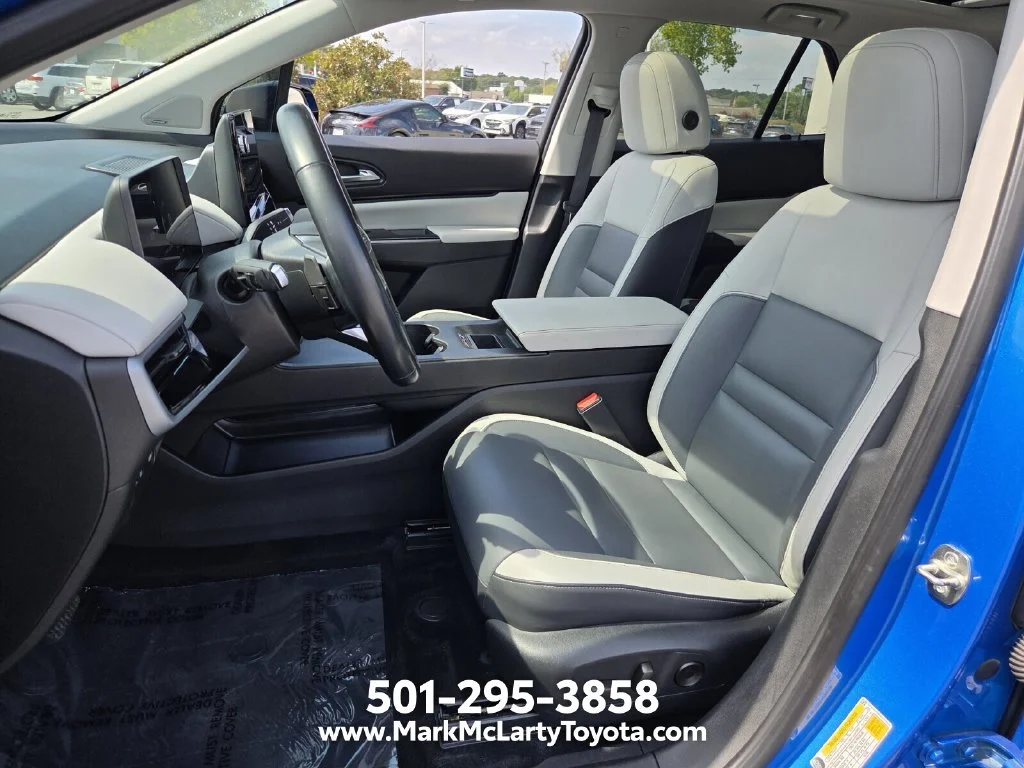 Used 2024  Honda Touring image 9