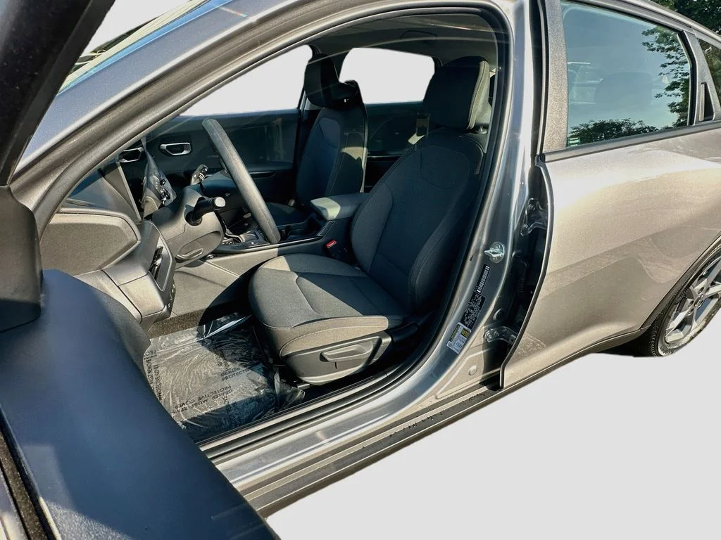 Certified Used 2025 Gray Kia LXS image 19