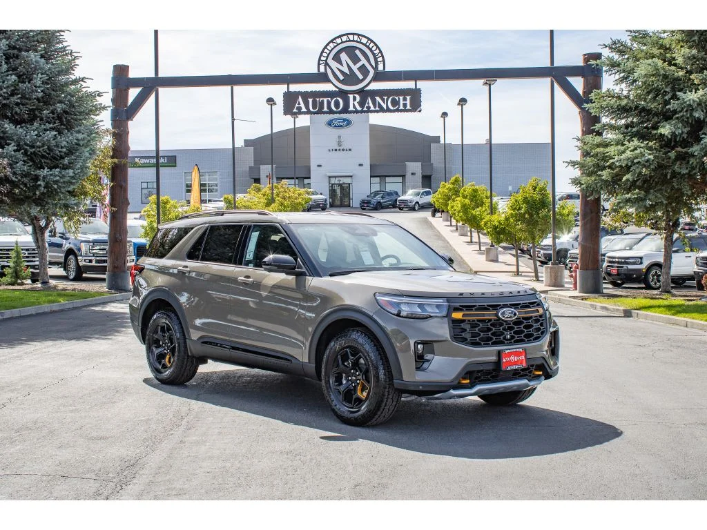 New 2026 MARSH GRAY Ford Tremor image 1