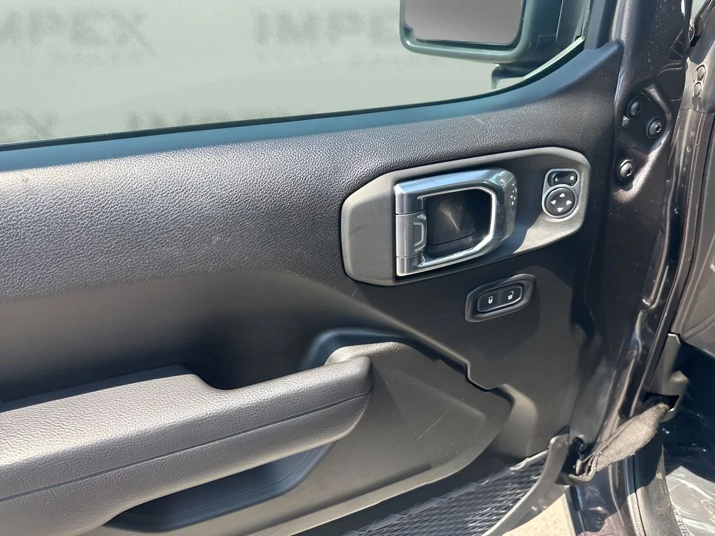 Used 2025 Gray Jeep Sport S image 27