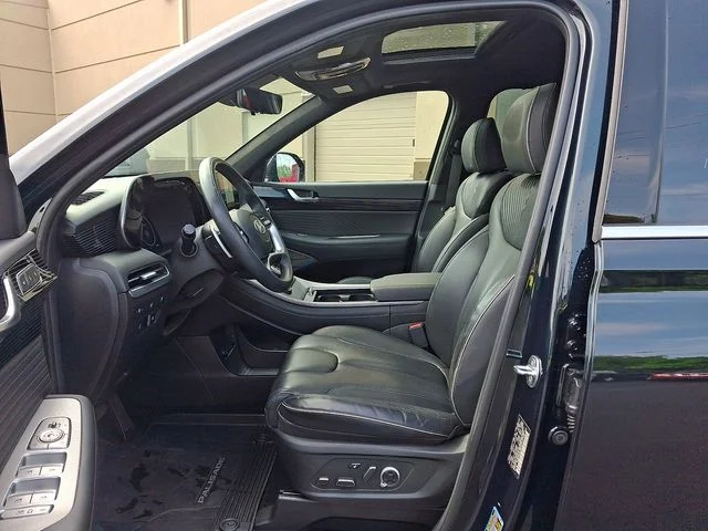 Used 2024 Green Hyundai Calligraphy image 13