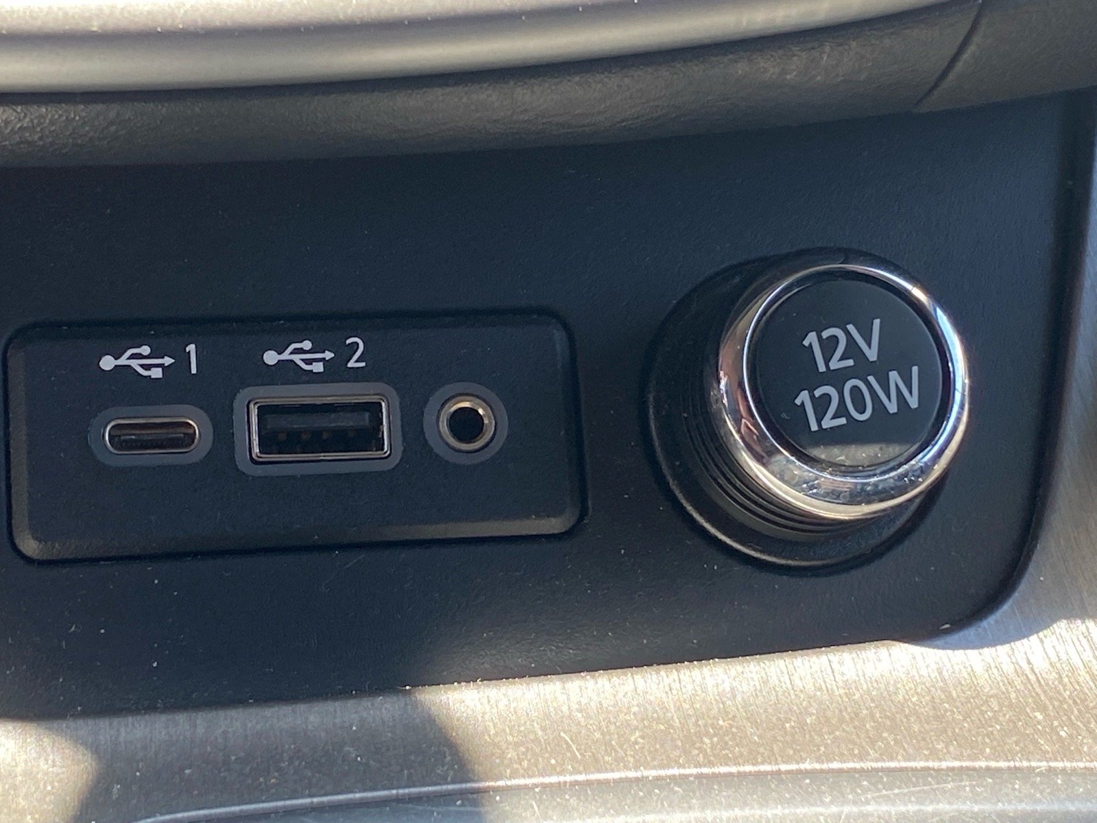 Used 2021 Gray Nissan S image 13
