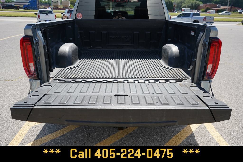 Used 2025 Sterling Metallic GMC SLT image 19