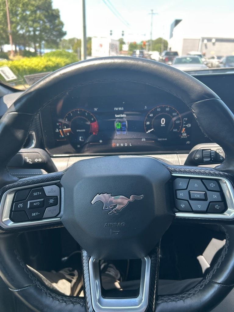 Used 2025 Black Ford EcoBoost image 4