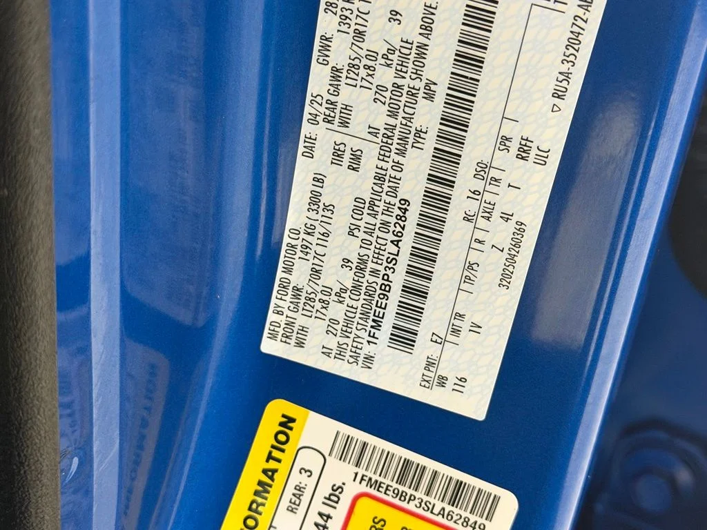 Certified Used 2025 Blue Ford Badlands image 33