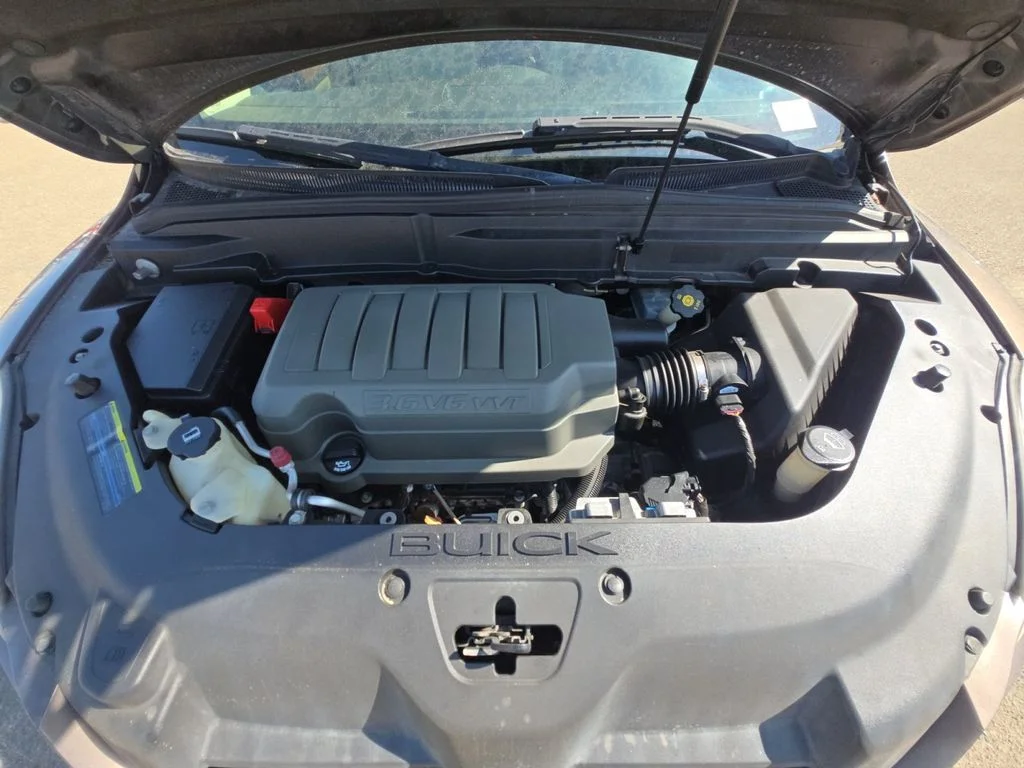 Used 2008 Brown Buick CXL image 30