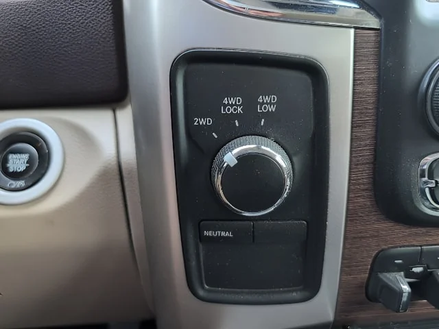 Used 2017 Bright White Clearcoat Ram Laramie image 17