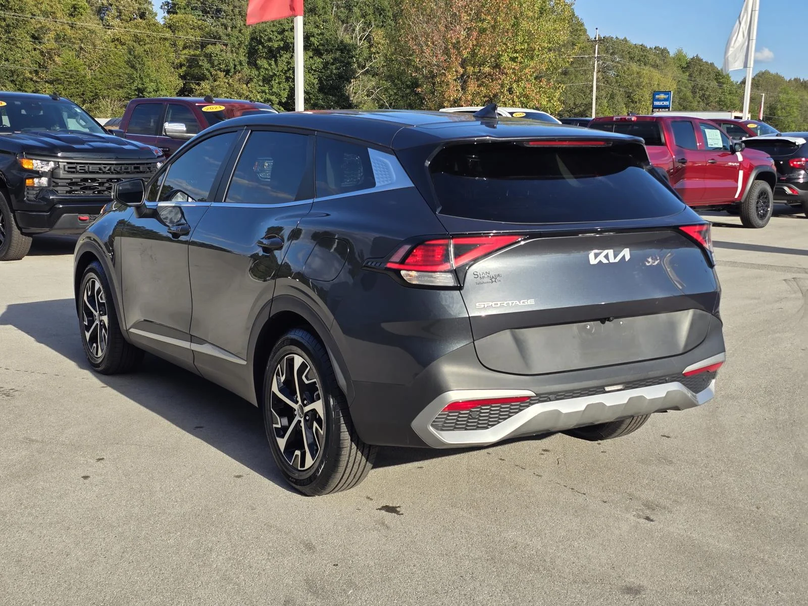 Used 2024 Gravity Gray Kia EX image 5