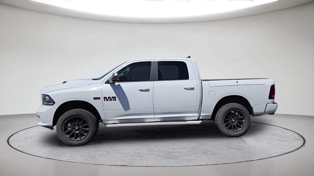 Used 2018 White Ram Sport image 8