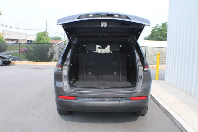 Used 2024 Baltic Gray Metallic Clearcoat Jeep Altitude X image 16