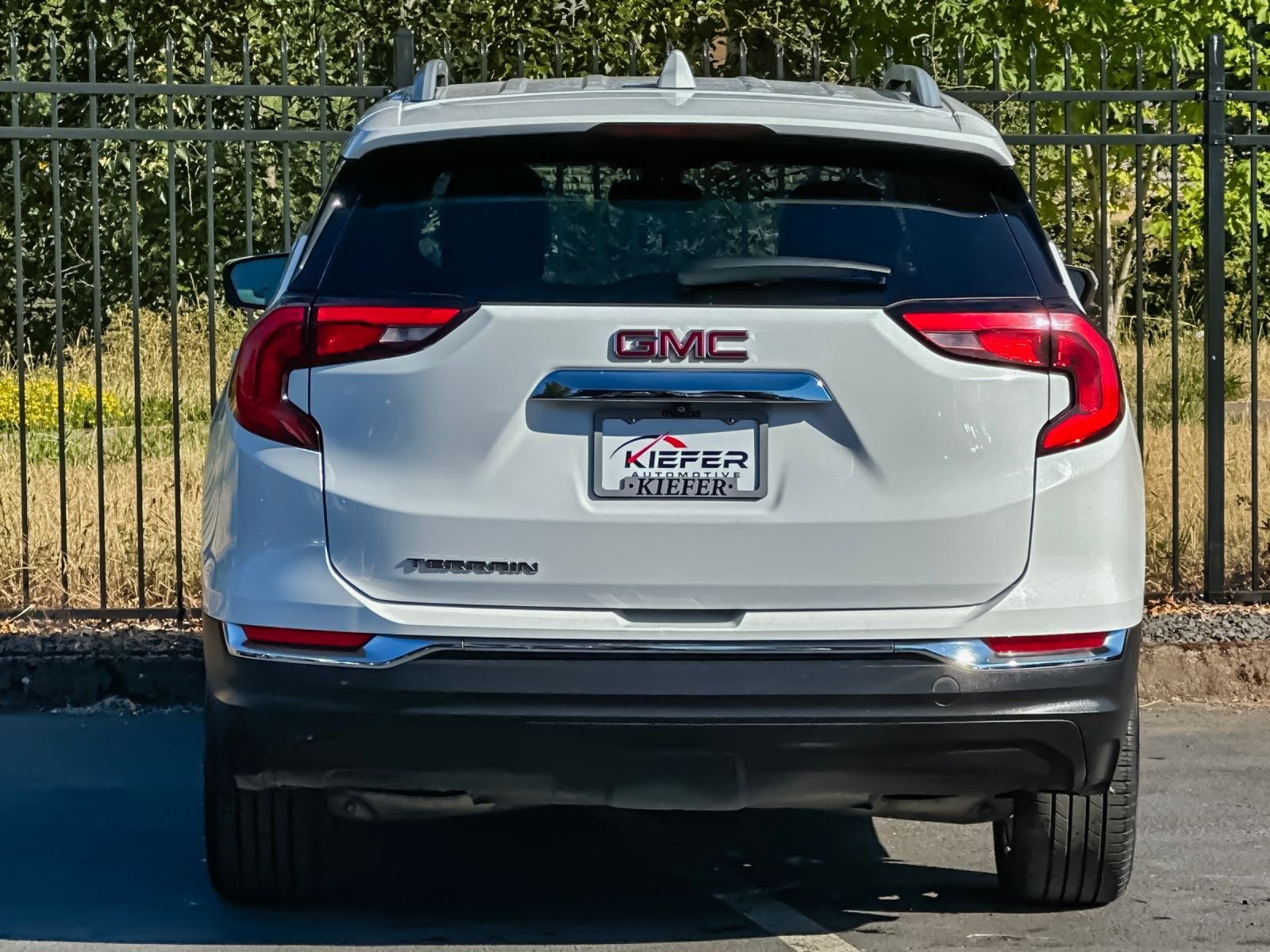 Used 2021 White GMC SLT image 4