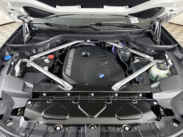 New 2027 White Metallic BMW xDrive40i image 33