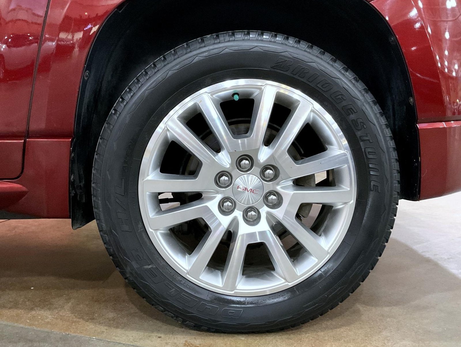 Used 2015 Red GMC Denali image 23