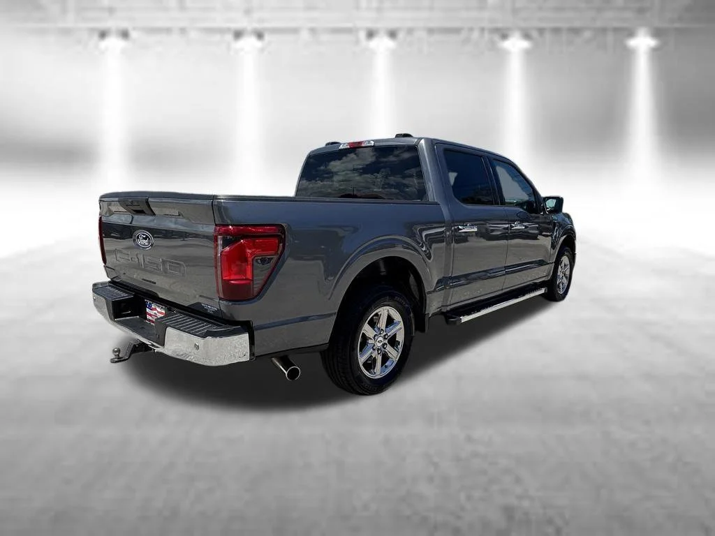 Certified Used 2025 Gray Metallic Ford XLT image 4