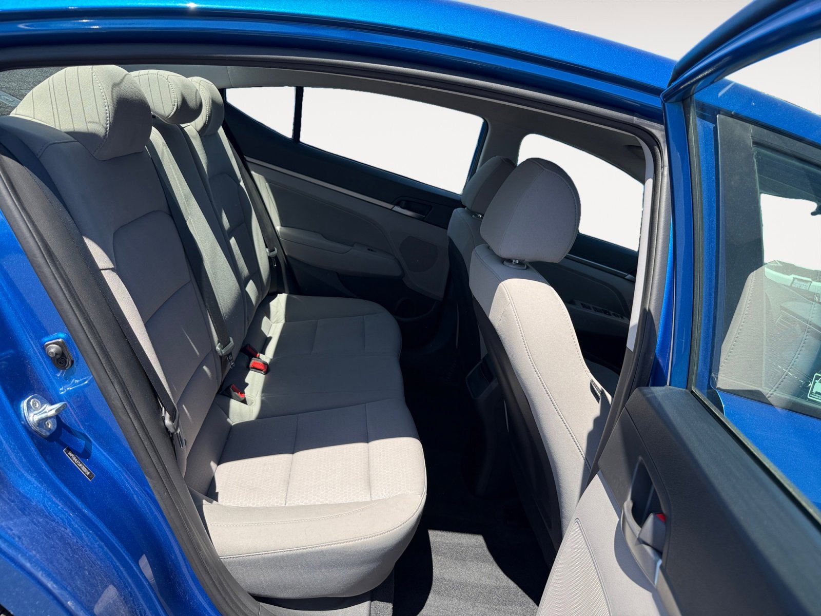 Used 2018 Electric Blue Hyundai SEL image 18