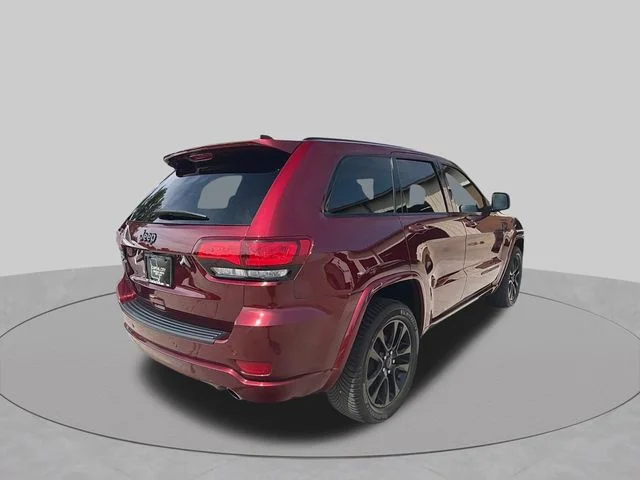 Used 2020 Red Jeep Altitude image 5