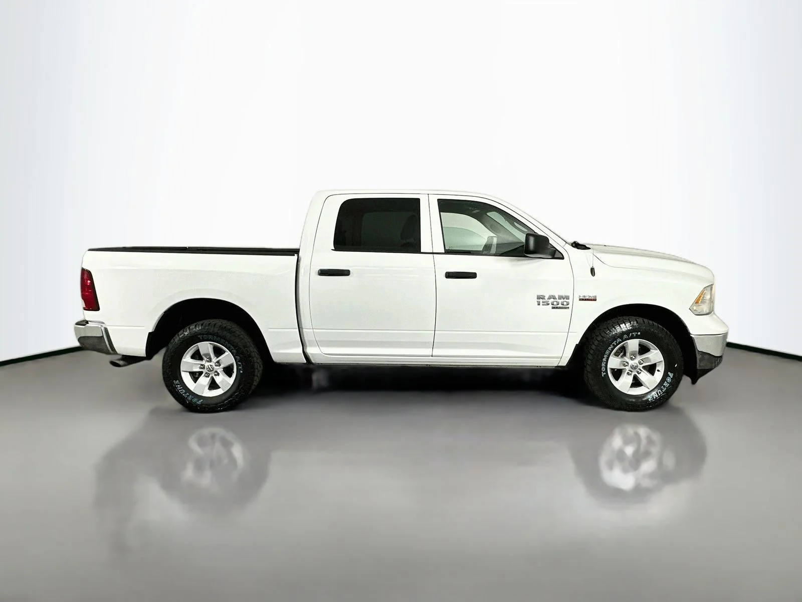 Used 2022 Bright White Clearcoat Ram Tradesman image 9