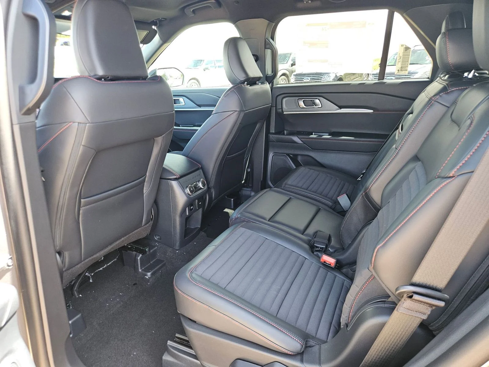 New 2026 Carbonized Gray Metallic Ford ST-Line image 22