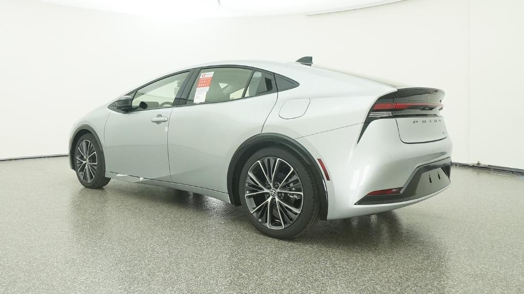 New 2026 Cutting Edge Toyota XLE image 4