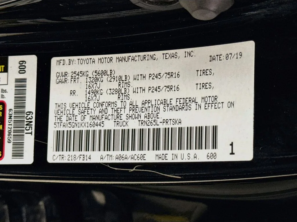 Certified Used 2019 Midnight Black Metallic Toyota SR image 28