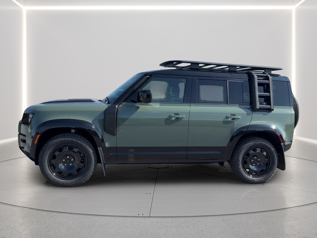 New 2026 Keswick Green Land Rover  image 8