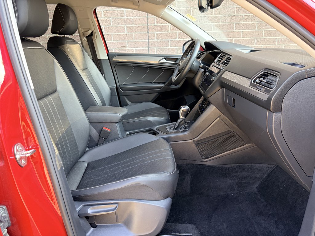 Used 2023 Kings Red Metallic Volkswagen SE image 16