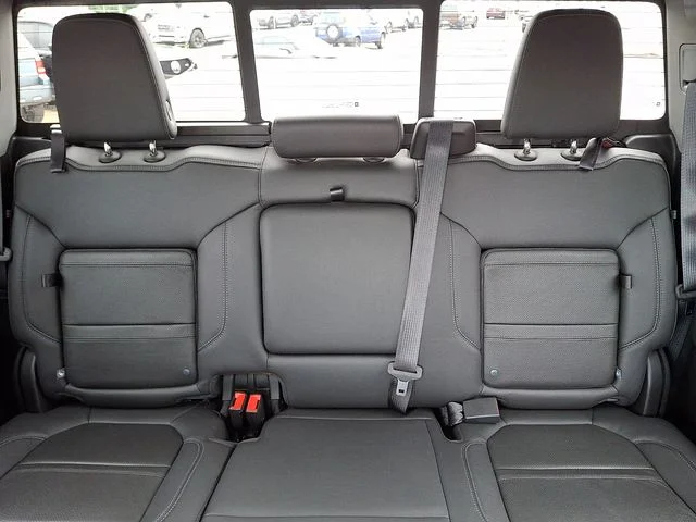 Used 2020 Gray GMC Denali image 19