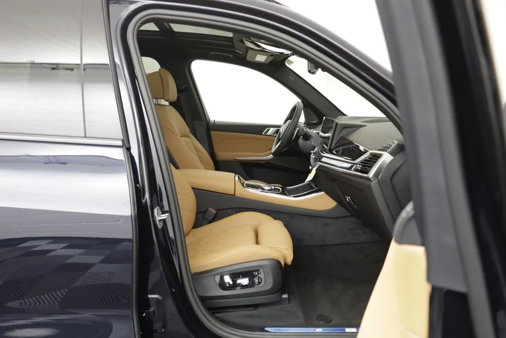 New 2026 Black BMW xDrive40i image 19