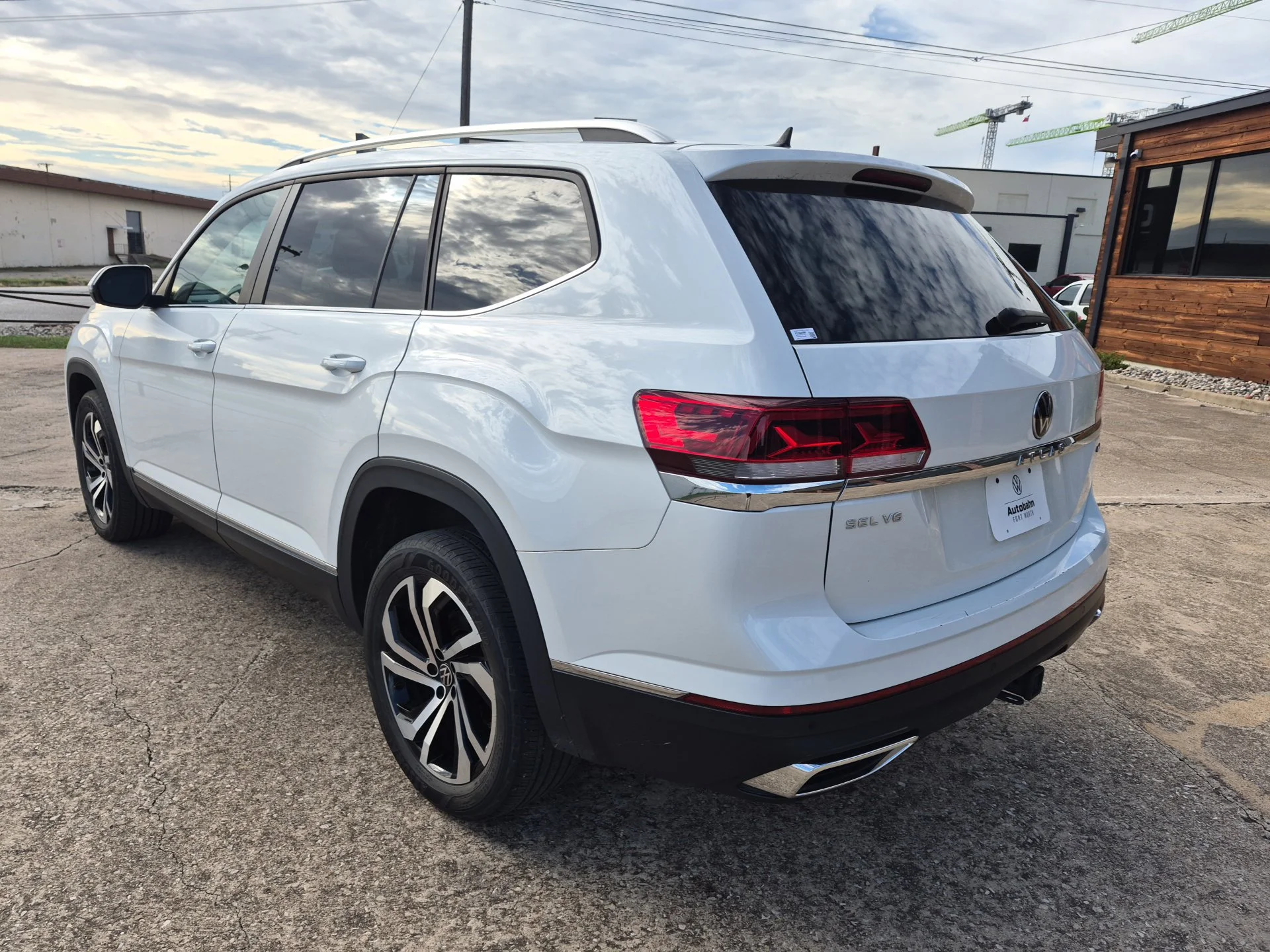 Used 2023 White Volkswagen SEL image 7
