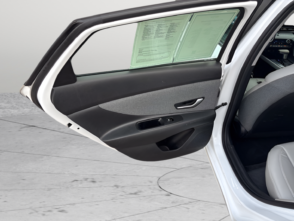 Used 2025 White Hyundai Limited image 39