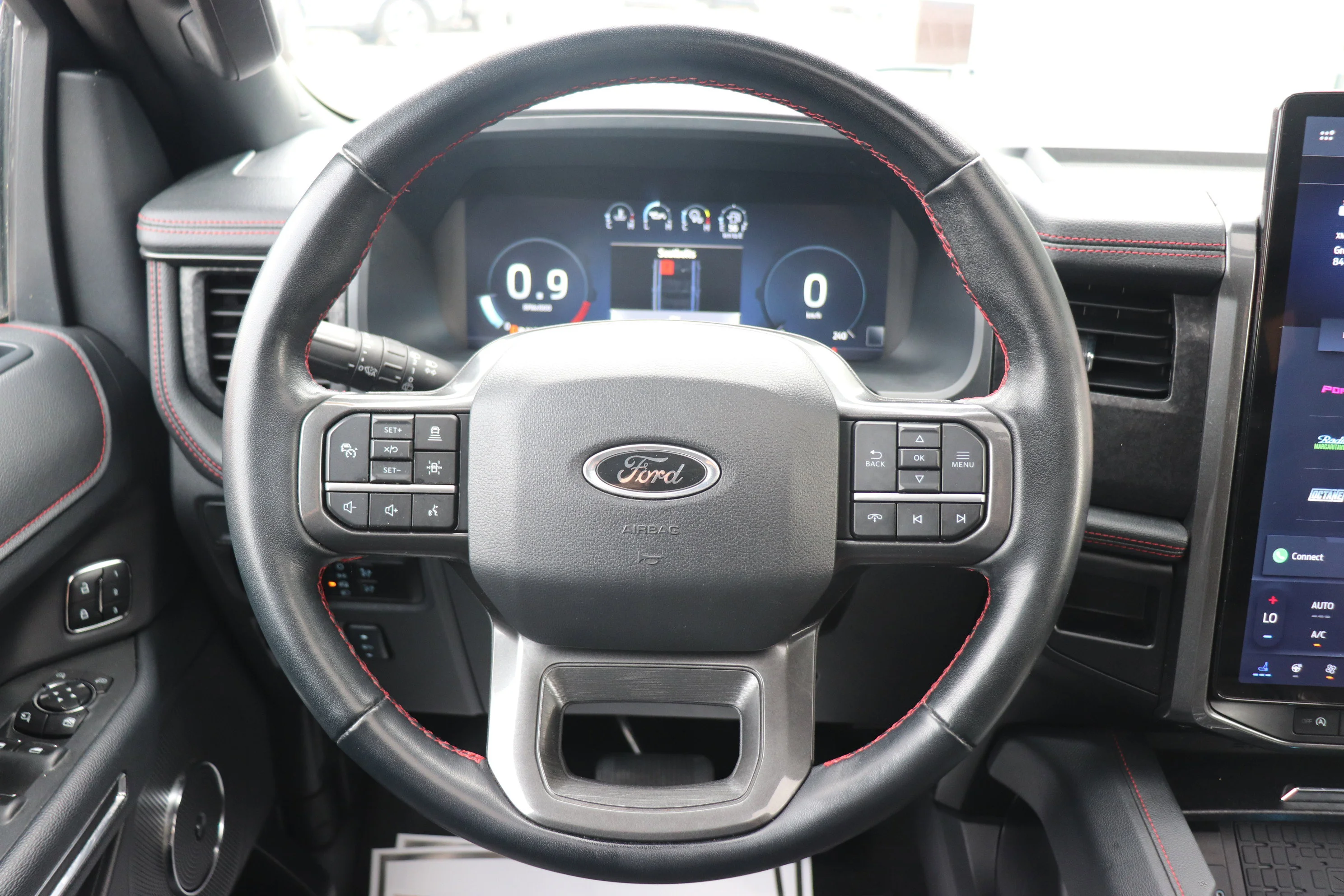 Used 2024  Ford Limited Max 4x4 image 13