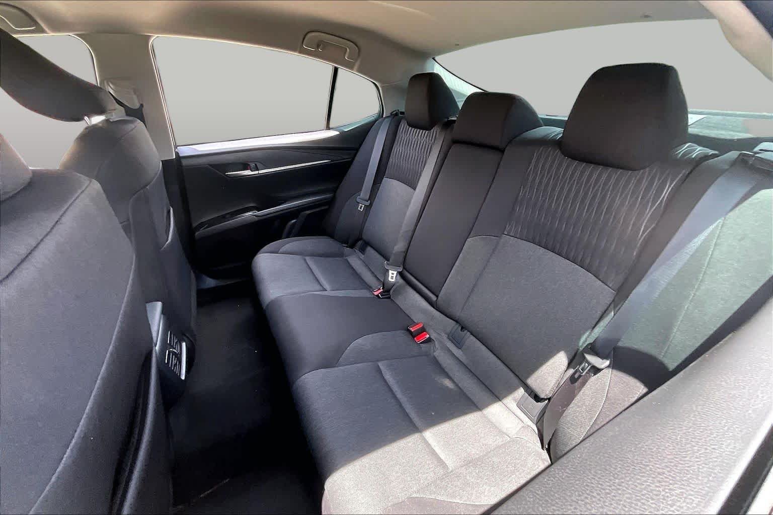 Used 2025 Midnight Black Metallic Toyota LE image 20