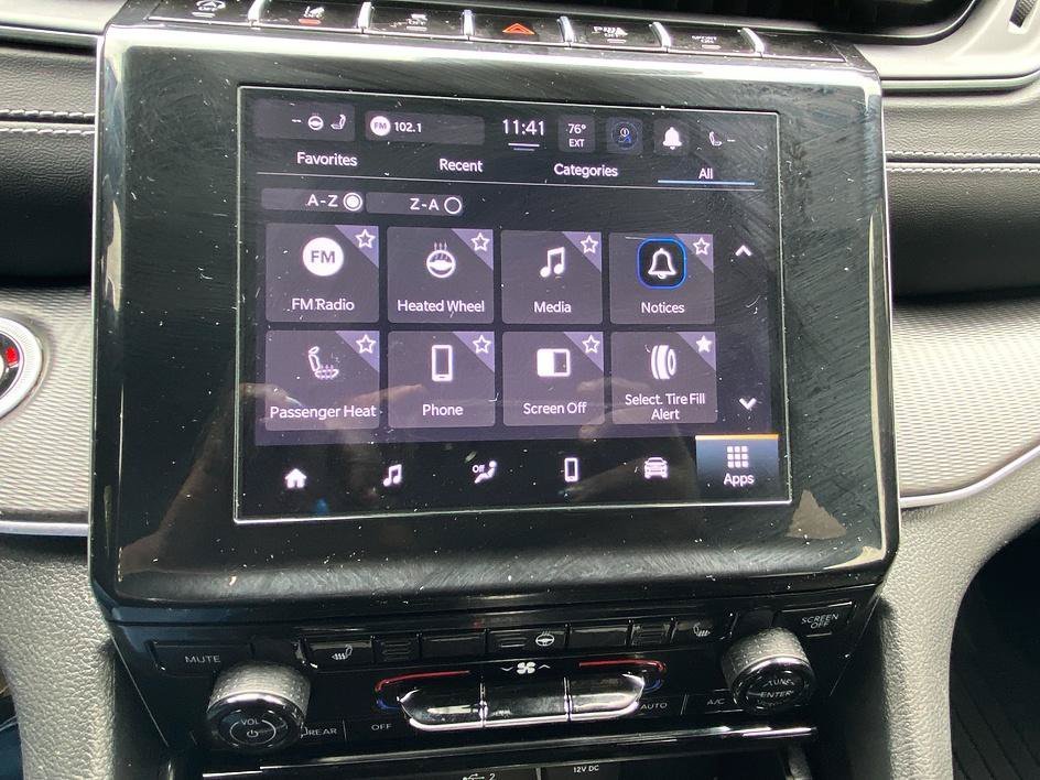 Used 2024 Baltic Gray Metallic Clearcoat Jeep Altitude image 20