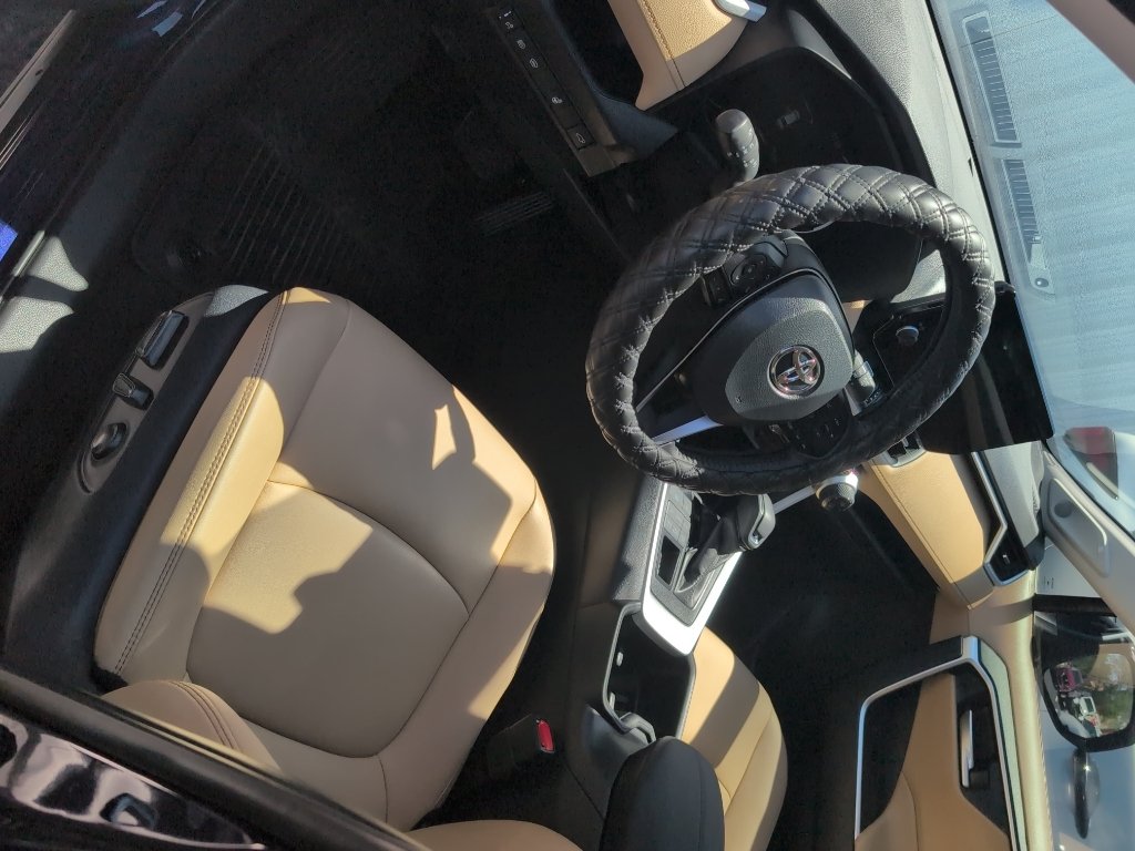 2025 Toyota RAV4 XLE Premium AWD's photo